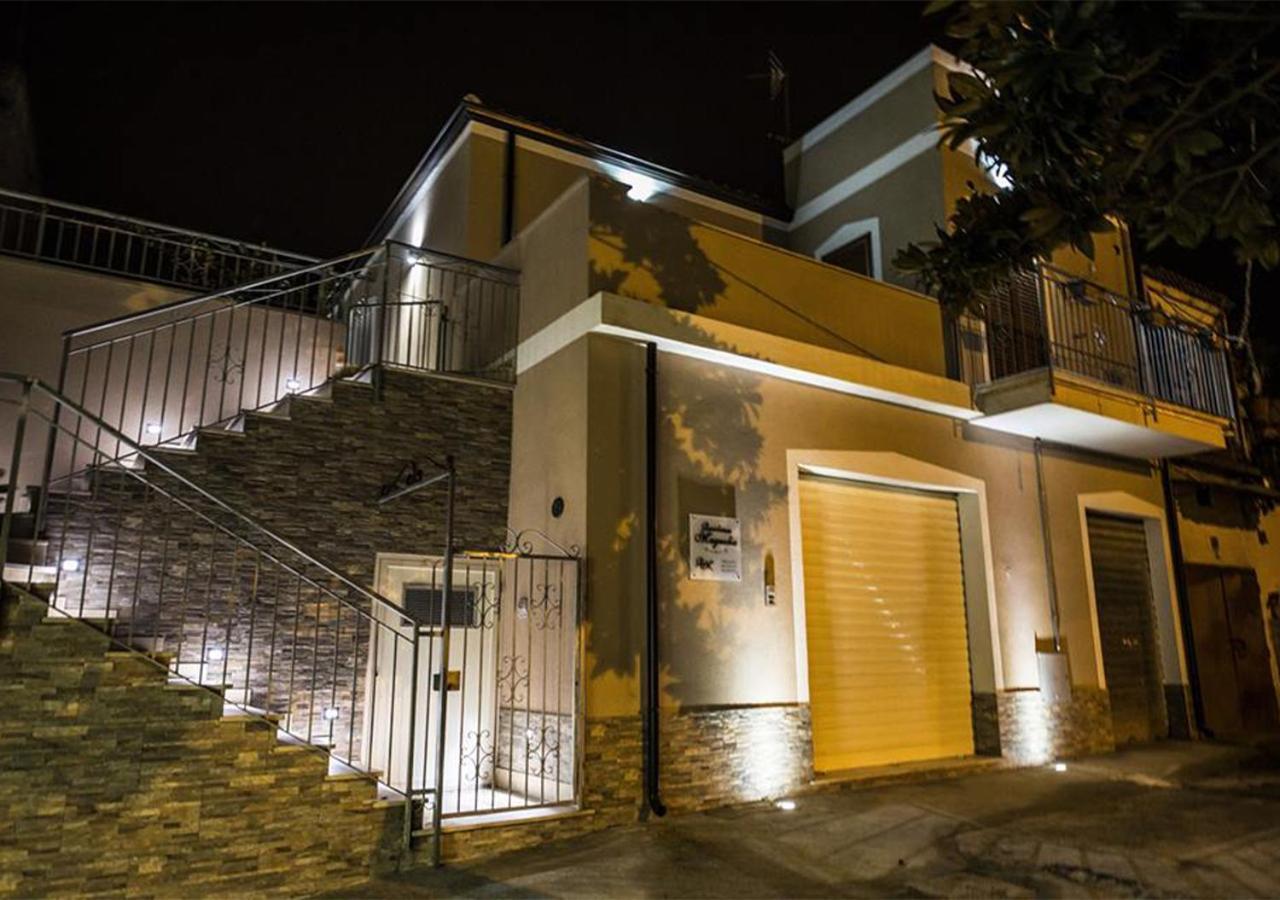 Residenza Magnolia Panzió Tropea Kültér fotó
